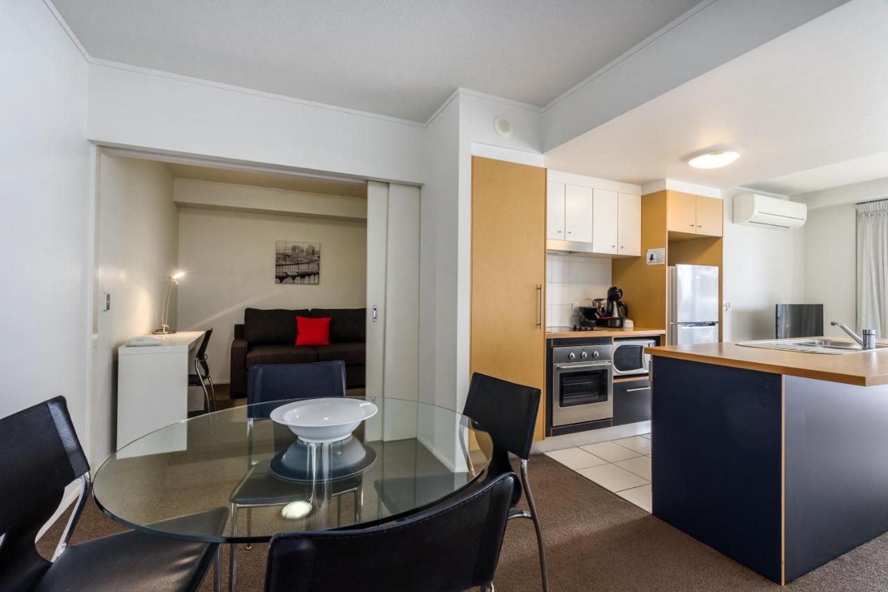 Aparthotel The Docks On Goodwin Brisbane Esterno foto