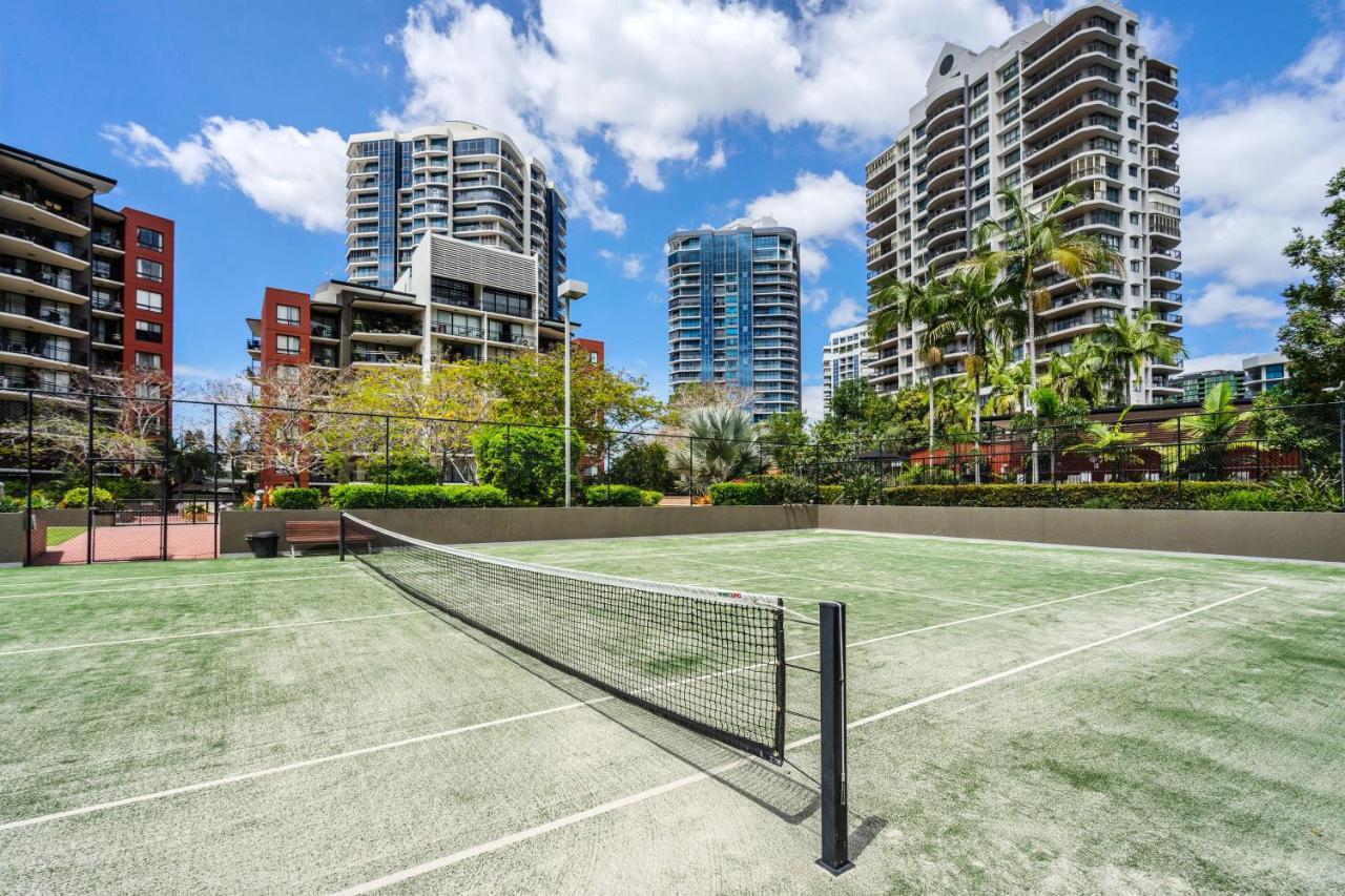 Aparthotel The Docks On Goodwin Brisbane Esterno foto