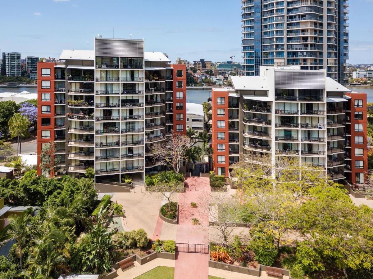 Aparthotel The Docks On Goodwin Brisbane Esterno foto