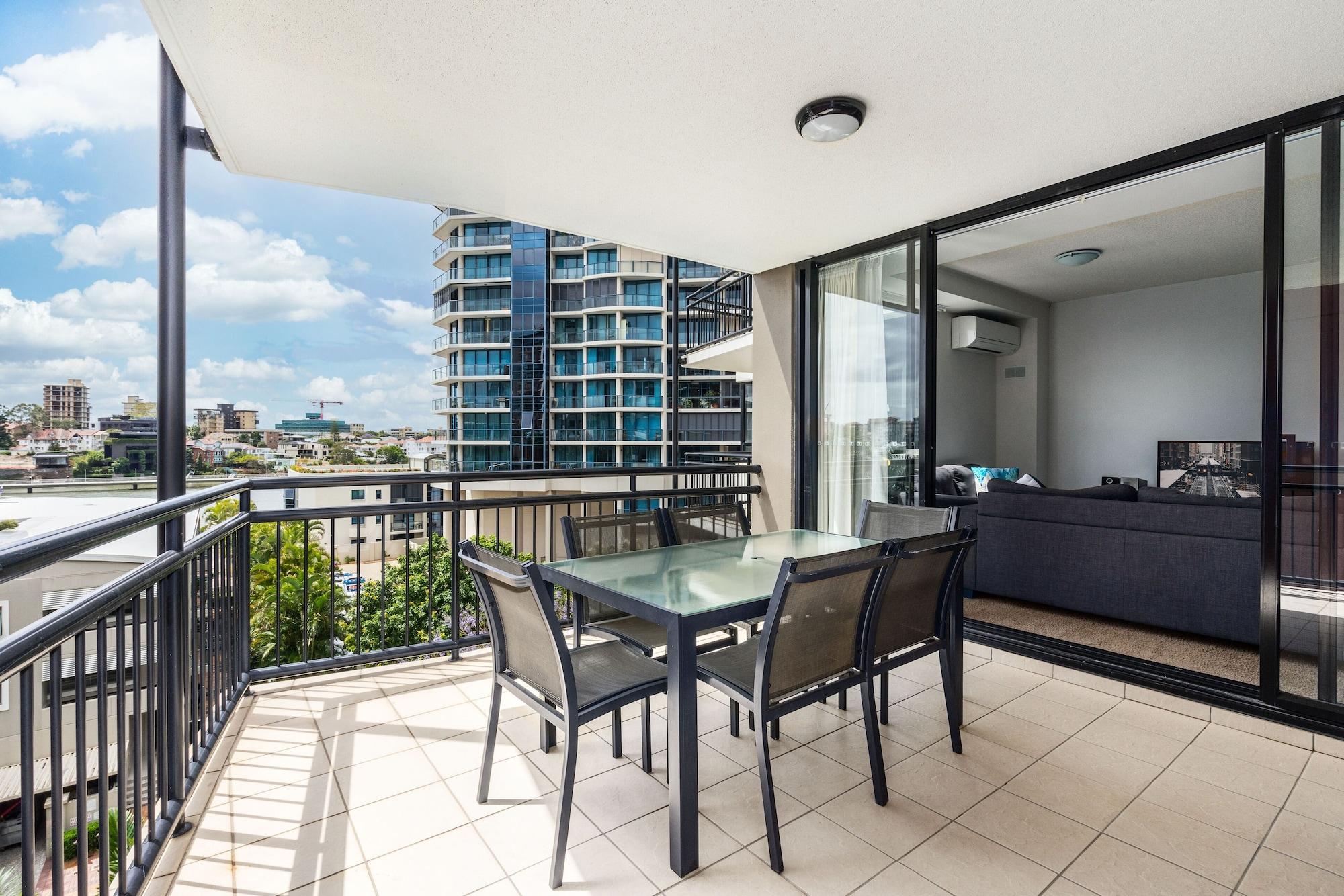 Aparthotel The Docks On Goodwin Brisbane Esterno foto