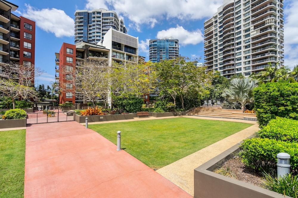 Aparthotel The Docks On Goodwin Brisbane Esterno foto